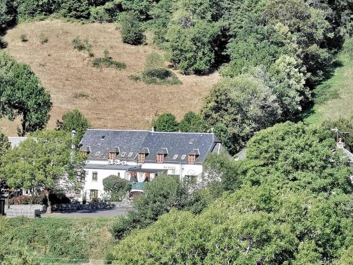 Hôtel pour 2 personnes, avec Terrasse et Vue à Saint-Martin-sous-Vigouroux