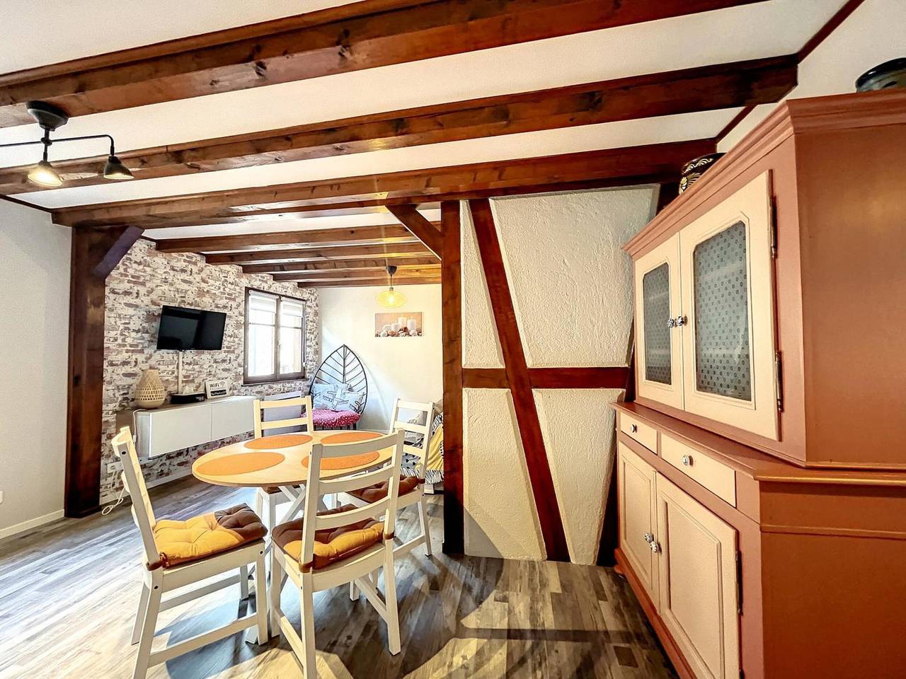 Apartamento entero, Apartamento Aux-Deux-Tours en el corazón de Riquewihr in Riquewihr, Parque natural regional de los Ballons des Vosges