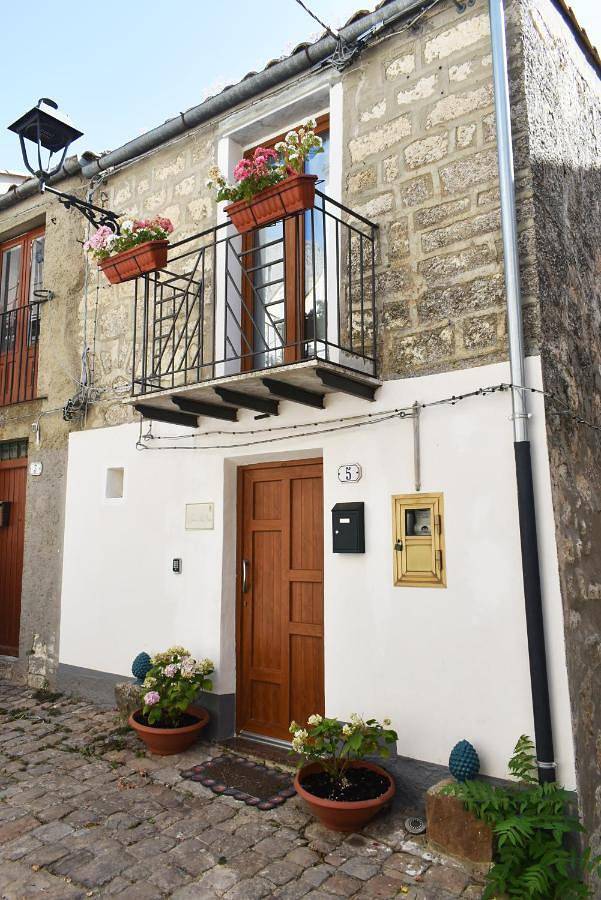 Appartamento intero, Holiday Home in Petralia Soprana, Provincia di Palermo