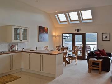 Log Cabin for 6 People in Loch Tay, Perthshire, Photo 4