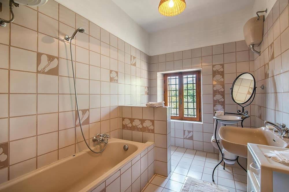 Bonita casa de 4 dormitorios en Terni. in Terni, Provincia de Terni