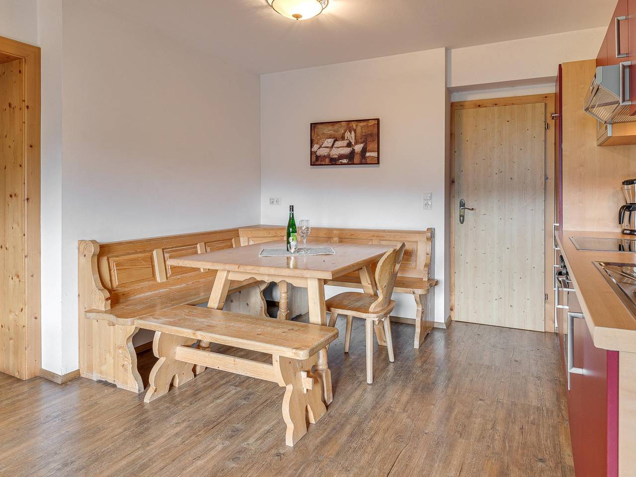 Ganze Wohnung, Großzügiges Apartment, Skibusnähe, Sauna in Tuxer Alpen, Fügen