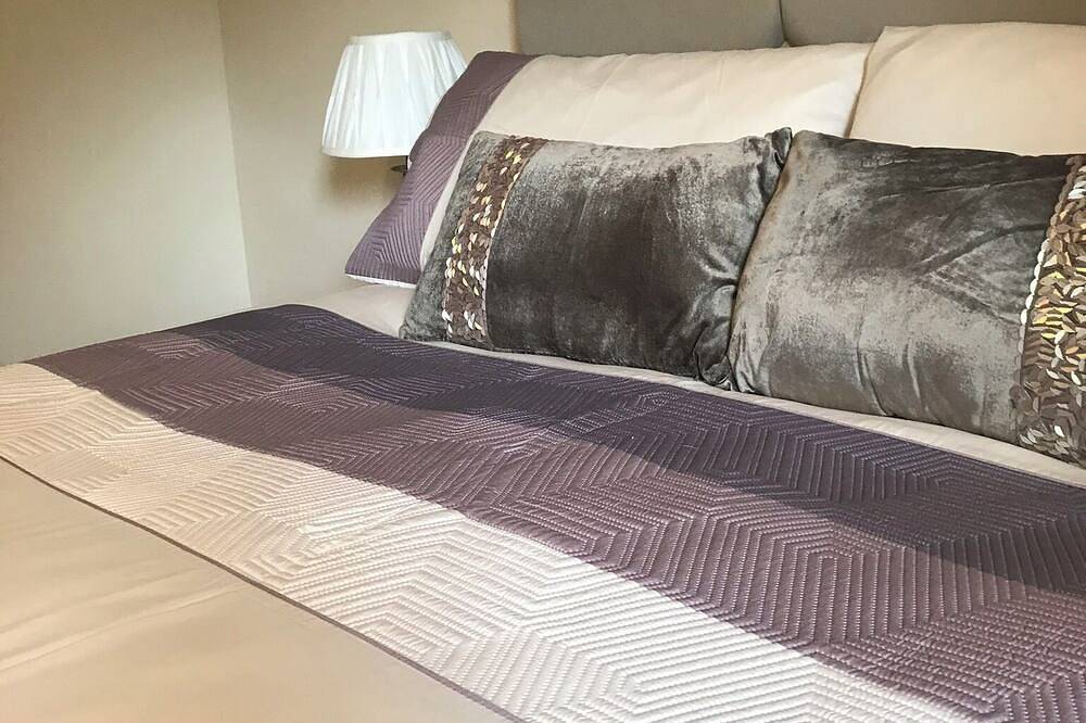 Entire apartment, Apartment 101 Kingsmills Road in Inverness, Highlands