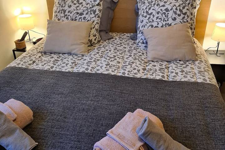 Gîte pour 5 personnes, avec jardin dans Sigloy - 4