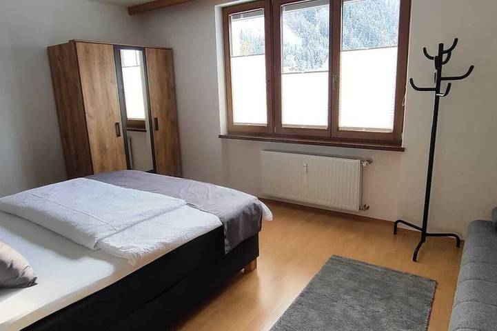 Apartment for 5 people, with balcony and garden in Mayrhofen