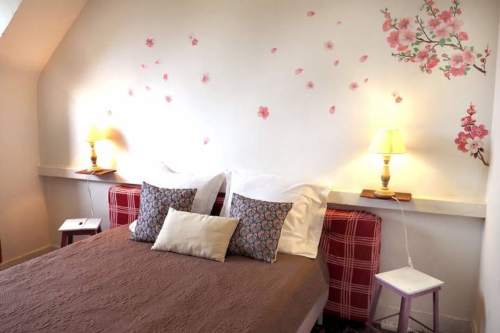 Gîte pour 4 personnes, avec jardin et terrasse à Camlez