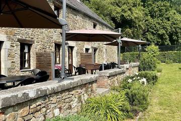 Gîte pour 7 personnes, avec terrasse et jardin à Vireux-Wallerand