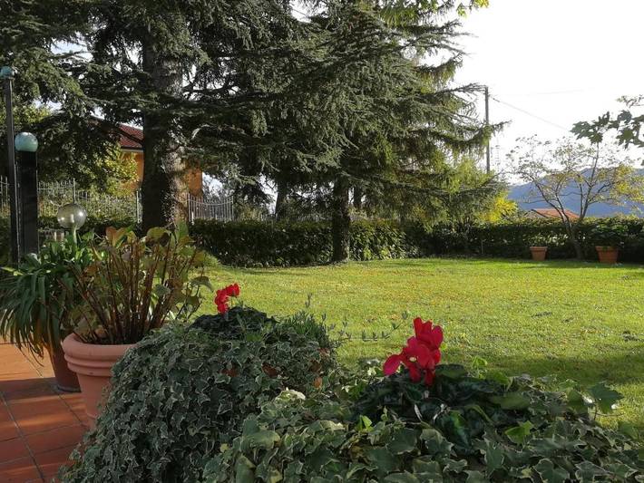 Location de vacances pour 3 personnes, avec jardin à Cisano sul Neva - 2