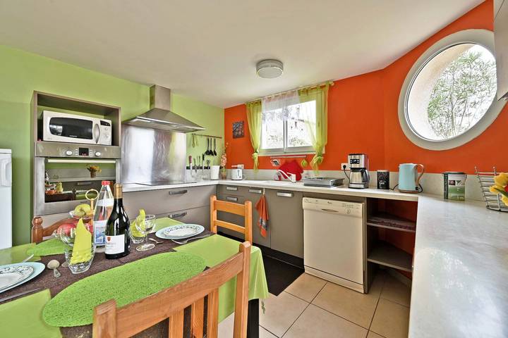 Appartement de vacances pour 5 personnes, avec piscine ainsi que terrasse et jardin en Ardèche - 3