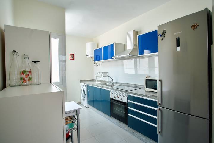 Work & Pet friendly Urban Flat close to the Beach in Las Palmas de Gran Canaria Centre, Las Palmas de Gran Canaria