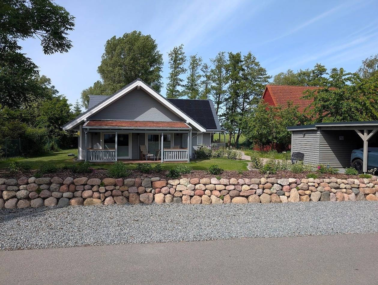Appartement de vacances entier, Landhaus Lüßvitz Ferienwohnung - Wallbox in Ummanz, Région de Rügen