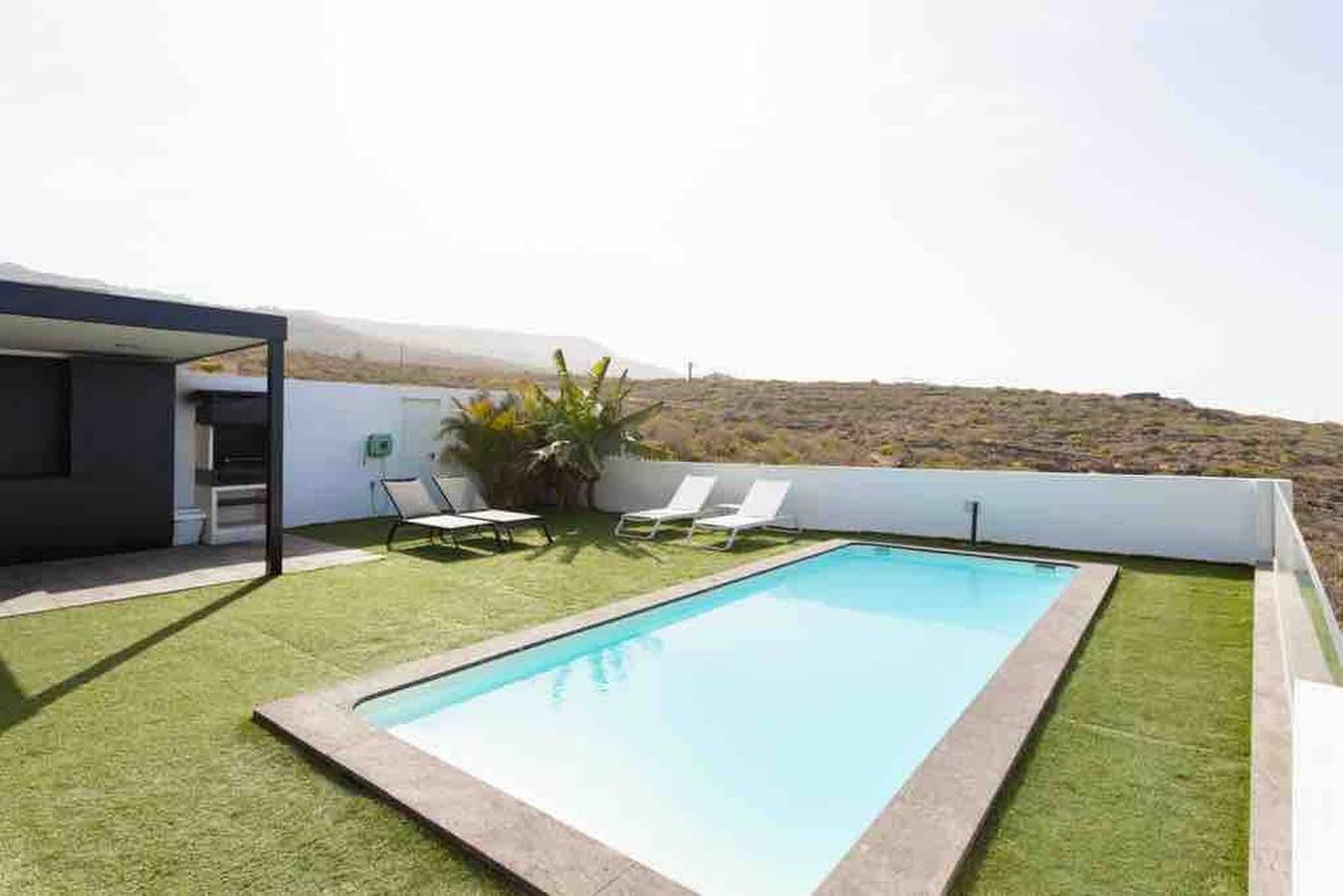 Tulio Ii family villa heated pool in Adeje, South Tenerife