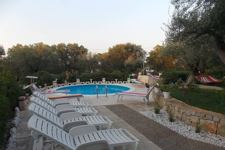 Villa per 6 persone, con giardino e idromassaggio, con animali domestici in San Vito dei Normanni
