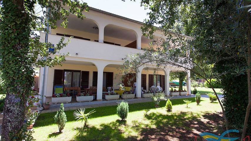 Ferienwohnung für 4 Personen, mit Terrasse, mit Haustier in Kvarner Bucht