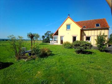 Gîte pour 2 personnes, avec vue et jardin à Marcilly