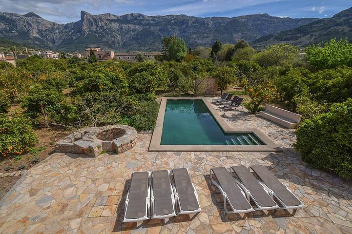 Villa für 10 Personen, mit Balkon und Garten in Sóller