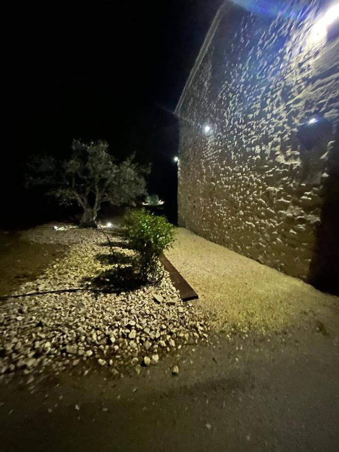 Location de vacances pour 4 personnes, avec jardin ainsi que jacuzzi et piscine à Rousset-les-Vignes - 3