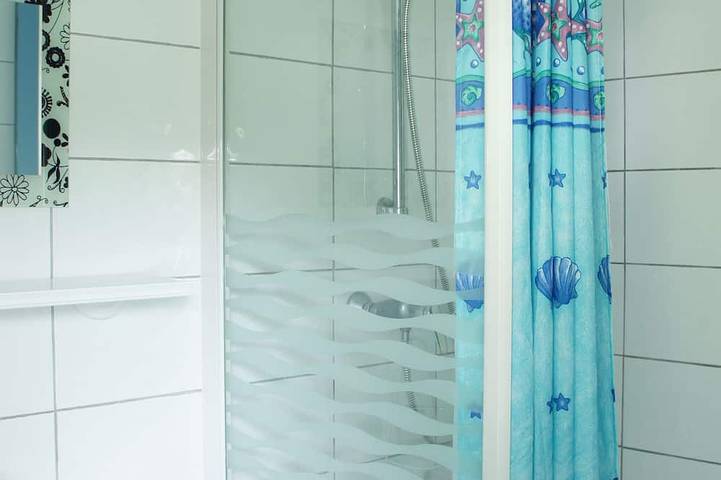 Gîte pour 4 personnes, avec jardin à Quinéville - 3