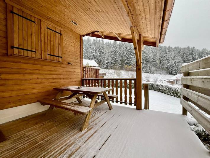 Chalet pour 6 personnes, avec vue ainsi que jardin et sauna