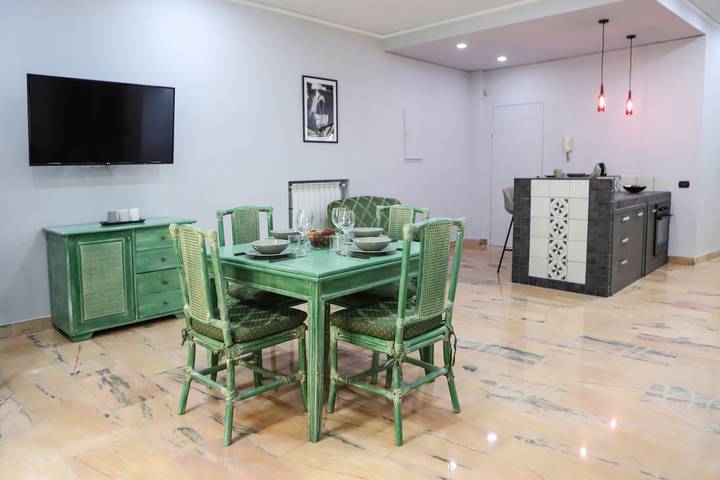 Ferienwohnung für 7 Personen, mit Balkon in Neapel - 4