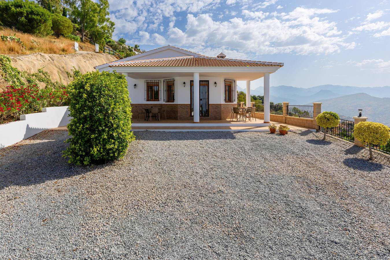 Casa Kousgaard | Bergrefugium mit Meerblick & Privatem Pool in Sayalonga, Costa del Sol