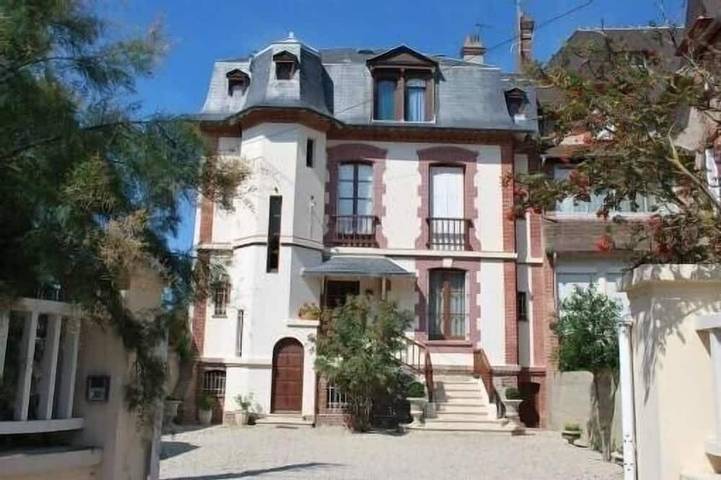 Villa pour 14 personnes, avec Balcon à Houlgate