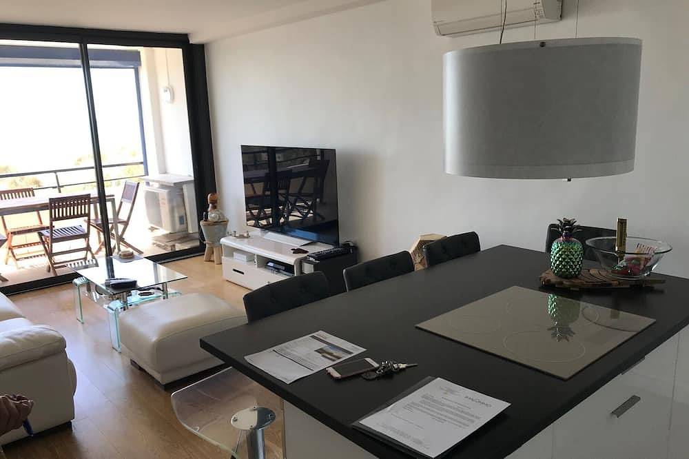 Appartement entier, Appartement Face Mer, 20 mètres de la plage in La Grande-Motte, Côte d'Améthyste