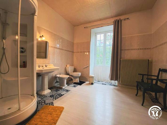 Location de vacances pour 14 personnes, avec terrasse ainsi que jardin et vue à Salles-la-Source - 4