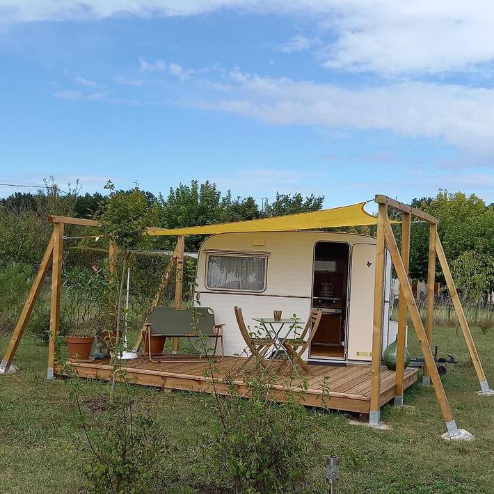 Location de vacances pour 2 personnes, avec jardin et vue ainsi que piscine et terrasse, animaux acceptés dans Clam - 3