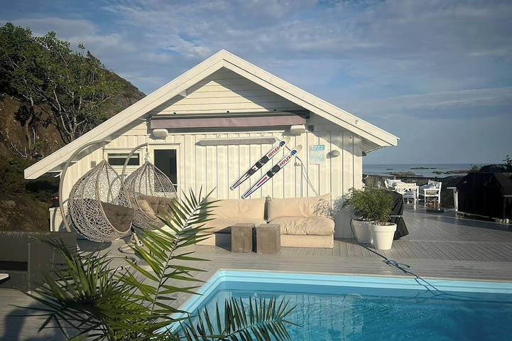 Ferienhaus für 9 Personen, mit Pool und Balkon, mit Haustier