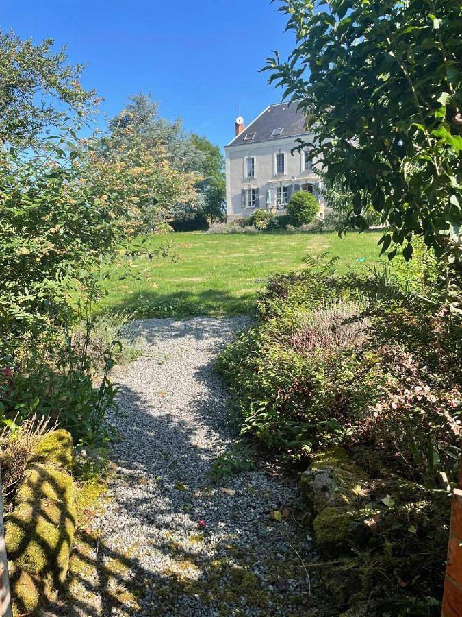 Chambre d’hôte pour 4 personnes, avec jardin et vue à Alleyrat