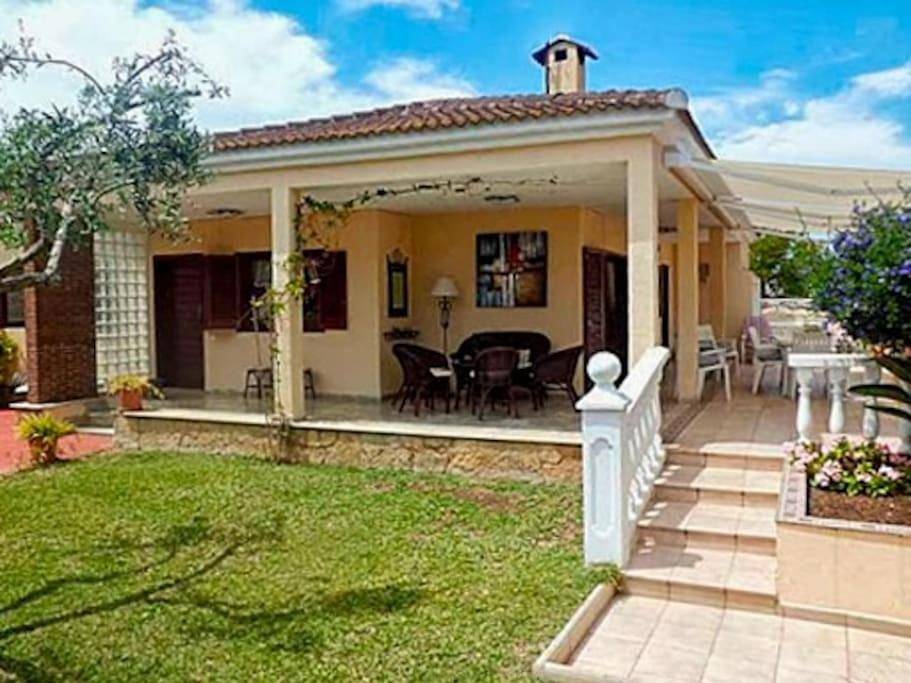 Three-Bedroom Villa in Castellón de la Plana, Costa del Azahar