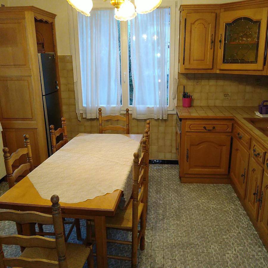Appartement entier, Three-Bedroom Apartment in Mitry-Mory, Seine-et-Marne