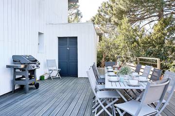 Vacation Rental for 12 Guests in Arcachon, Arcachon Bay, Picture 2