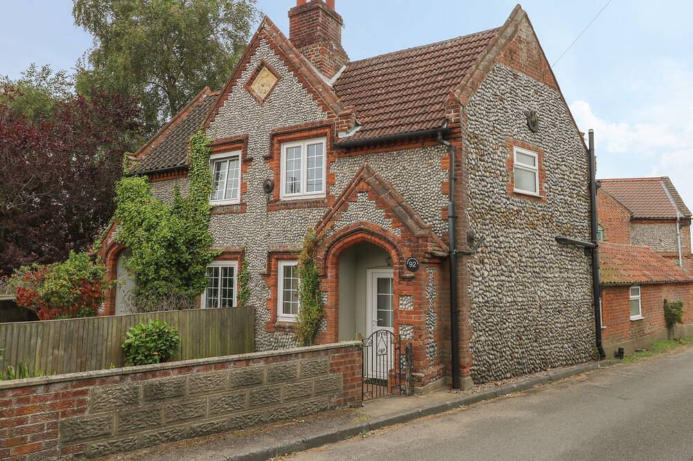 Compass Cottage, pet friendly, with open fire in Sheringham in Bodham, Norfolk Coast