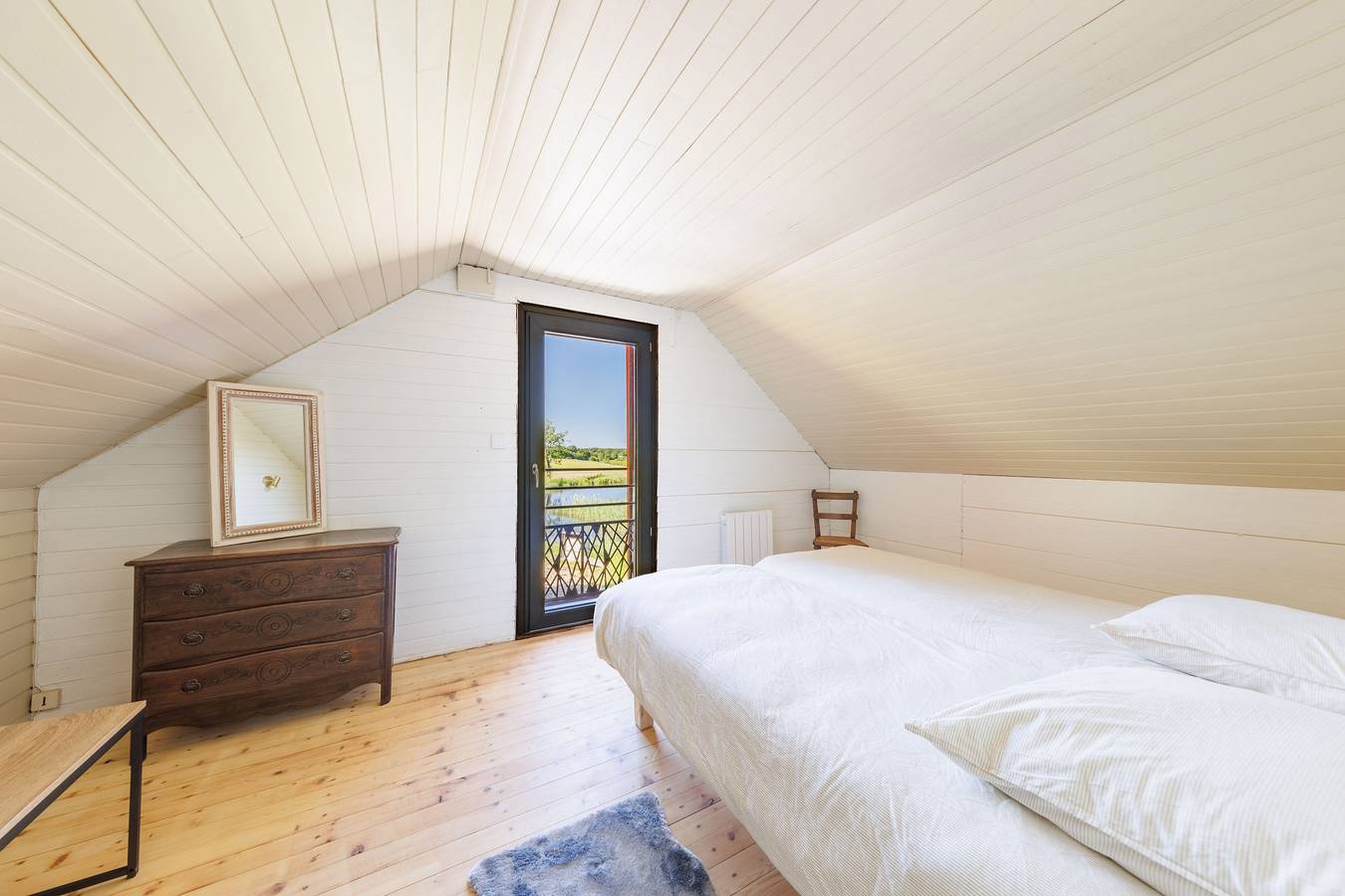 Les Scorios - Maison pour 10 avec beau jardin in Picherande, Regionaler Naturpark Volcans d'Auvergne