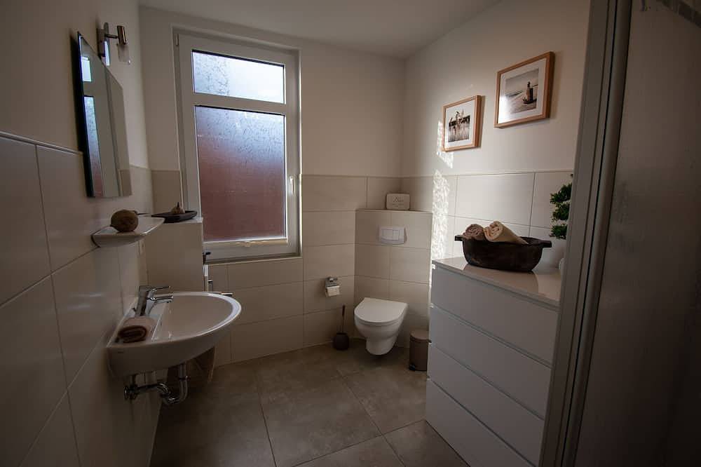 Ganze Wohnung, *** Moderne Erdgeschosswohnung im Zentrum von Rhauderfehn in Rhauderfehn, Nordseeküste
