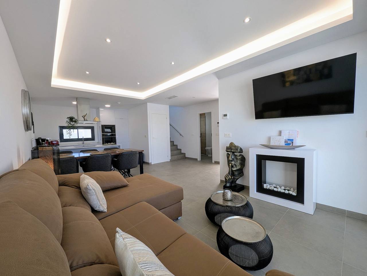 Casa Vacacional 'R-40-C Villa Moderna' con Piscina Privada, Wi-Fi y Aire Acondicionado in Los Montesinos, Costa Blanca