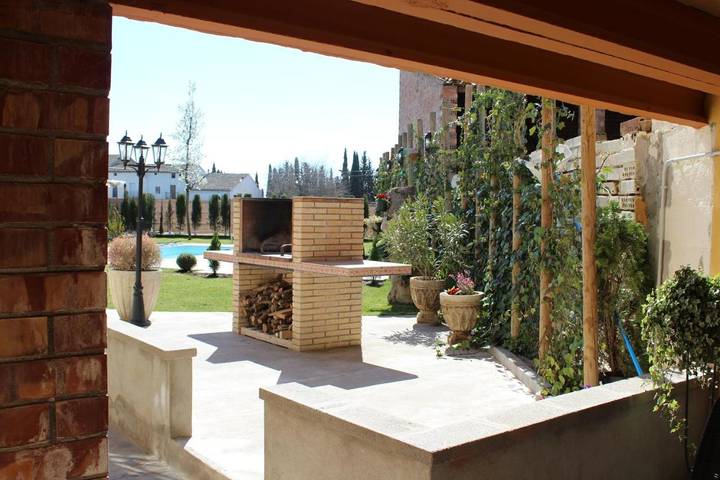 Casa rural con piscina para 10 personas, con jardín y piscina, Familias con niños en Urgel - 2