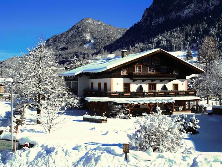 Hotel für 3 Personen, mit Terrasse in Sankt Martin bei Lofer - 2