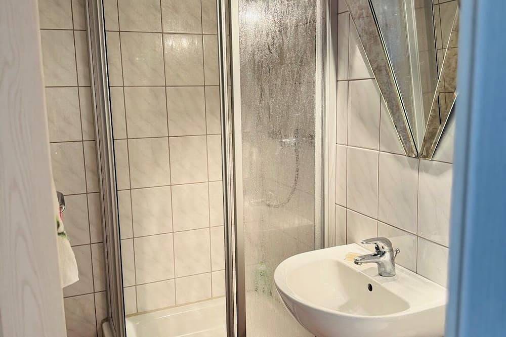 Ganze Wohnung, Fereinwohnung, Natururlaub am See, 1- 4 Personen in Wooster-Teerofen, Neu Poserin