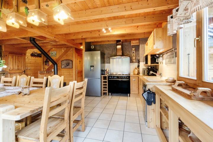 Chalet "Le Jardin D'hiver" avec vue sur les montagnes, terrasse privée et Wi-Fi in La Toussuire, Fontcouverte-la-Toussuire