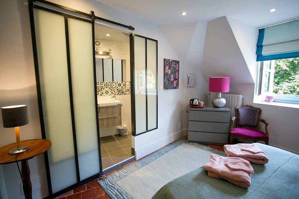 Chambre Hôte 2nd étage - La Cimentelle in Étaule, Arrondissement d'Avallon