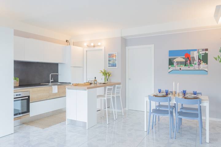 Ferienwohnung für 4 Personen, mit Seeblick und Pool sowie Terrasse in Pianello del Lario - 3