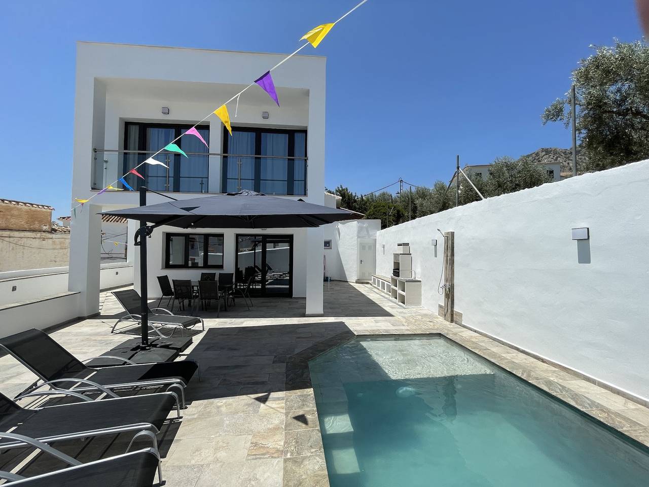 Maison de vacances 'La Fuente' avec piscine privée, Wi-Fi et climatisation in Mondrón, Periana