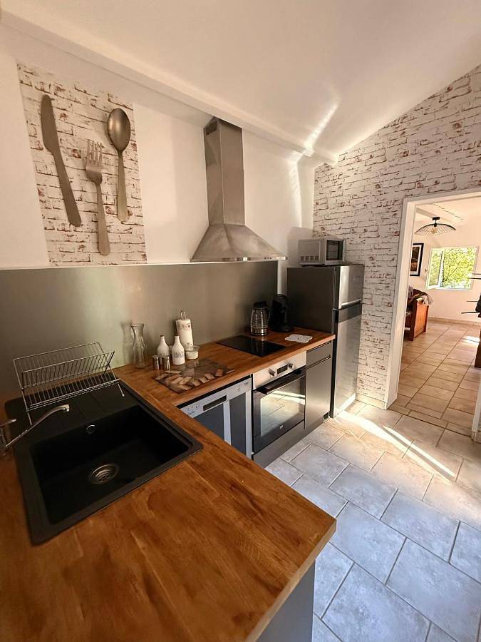 Location de vacances pour 3 personnes, avec jardin à Bagard - 2