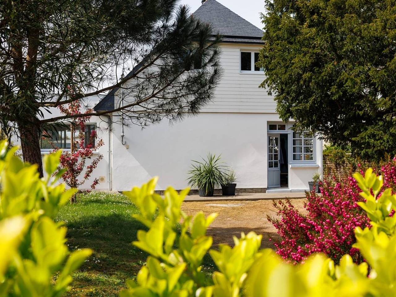 Maison 4 étoiles à Trégastel, proche plage pour 8 pers. avec parking in Trégastel, Côte de Granit Rose