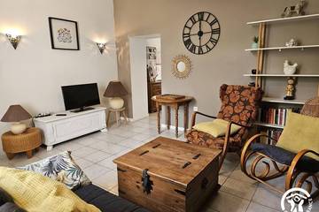 Gîte pour 7 personnes, avec jardin à Saint-Gauzens