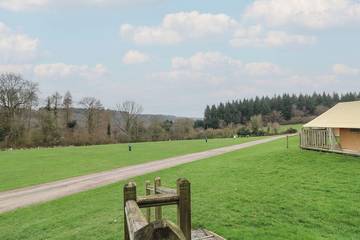 Glamping for 6 People in Gloucestershire, South West England, Photo 4