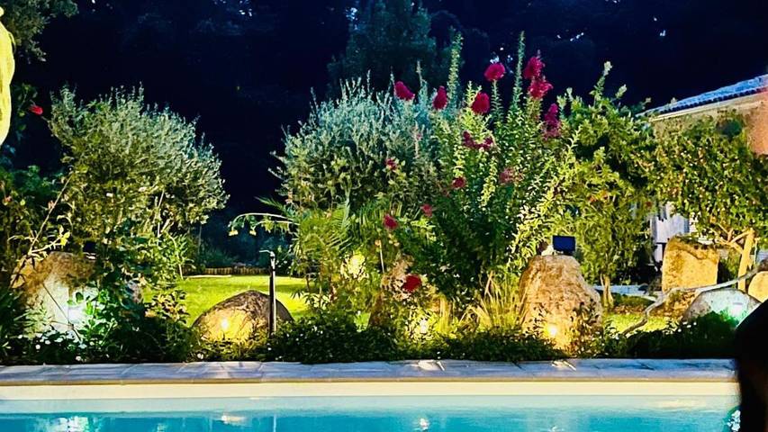 Location de vacances pour 4 personnes, avec jardin ainsi que terrasse et piscine à Prunelli-di-Fiumorbo - 3